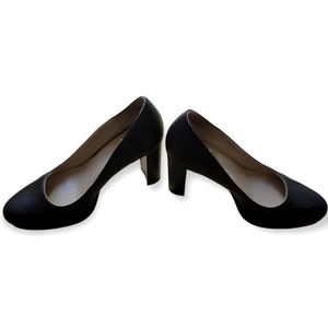 Naturalizer Pumps Black Block Heel 8